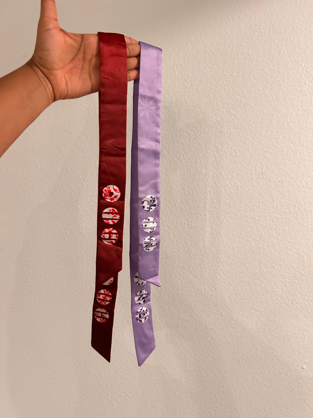 Arirang Satin Hair Scarf – K-Pop Concert Accessory