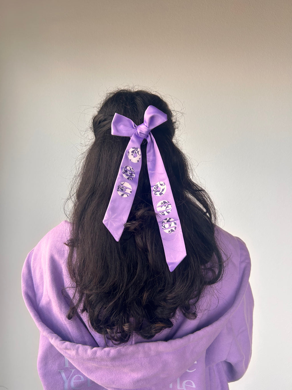 Arirang Satin Hair Scarf – K-Pop Concert Accessory