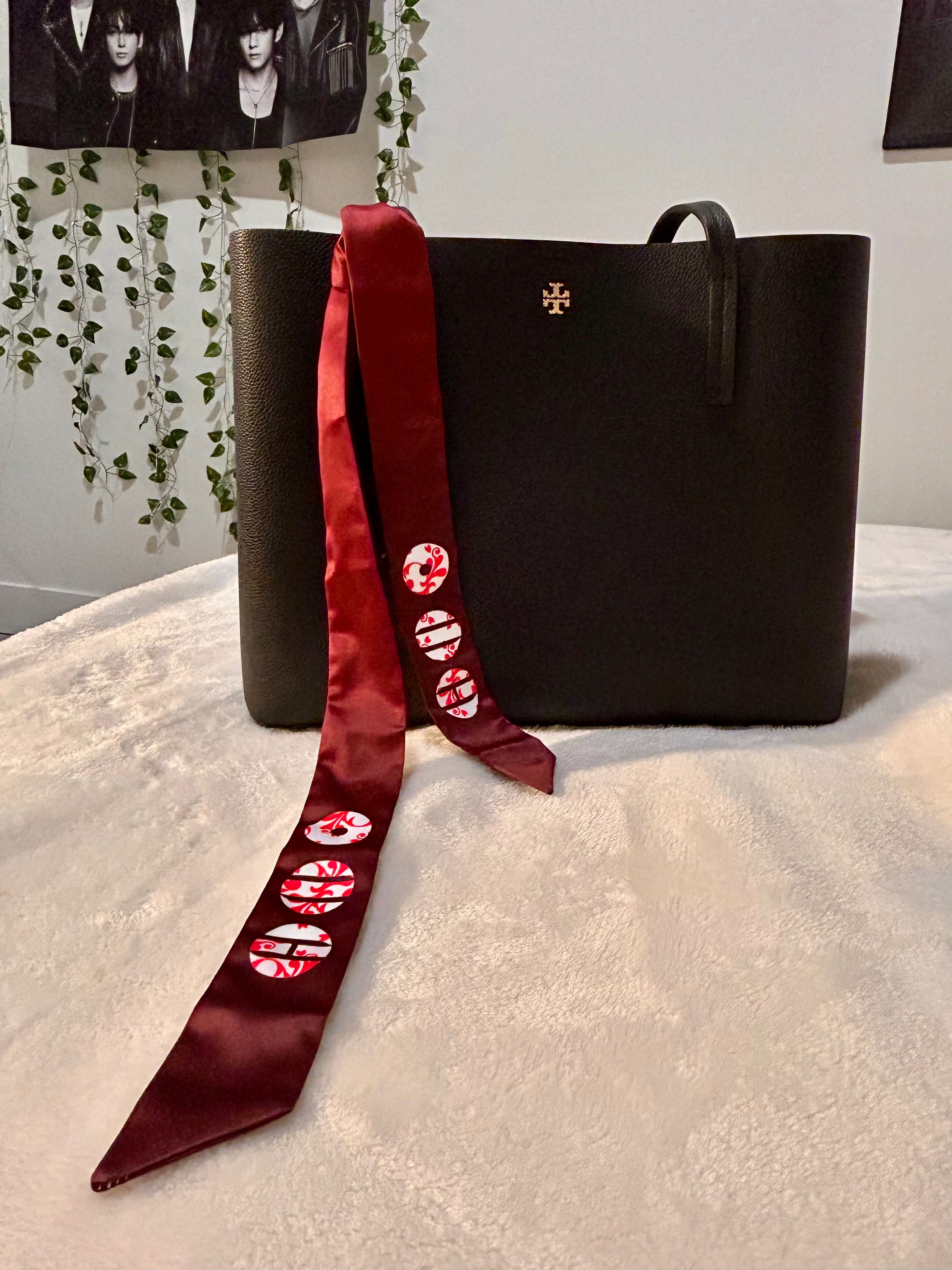 Arirang Satin Hair Scarf – K-Pop Concert Accessory