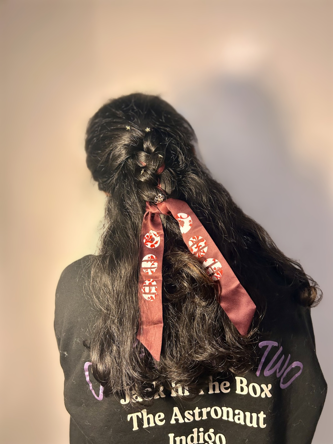 Arirang Satin Hair Scarf – K-Pop Concert Accessory